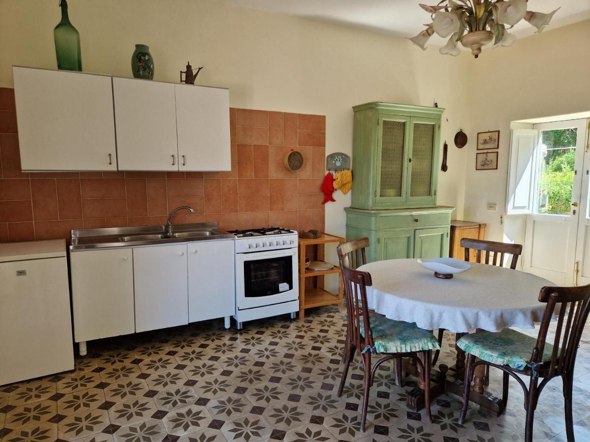 Gli Ulivi Agriturismo Сант'Анджелло Экстерьер фото